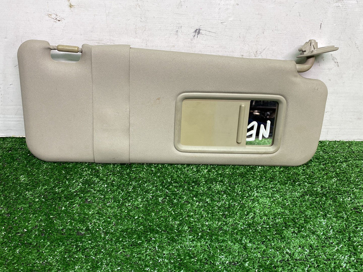 2011 Used Toyota Passo - Right Sun Visor PN: 96400CT05A
