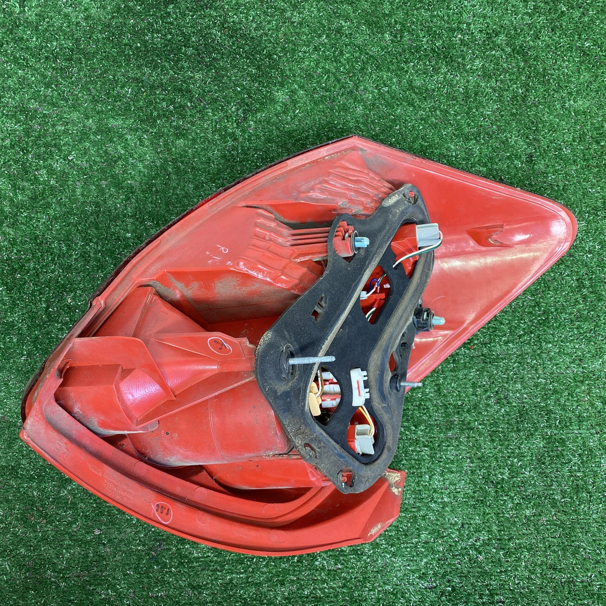 2007 Used Toyota Corolla - Right Taillight PN: KOITO 12-509