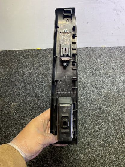 2010 Mazda Premacy - Left Front Window Switch