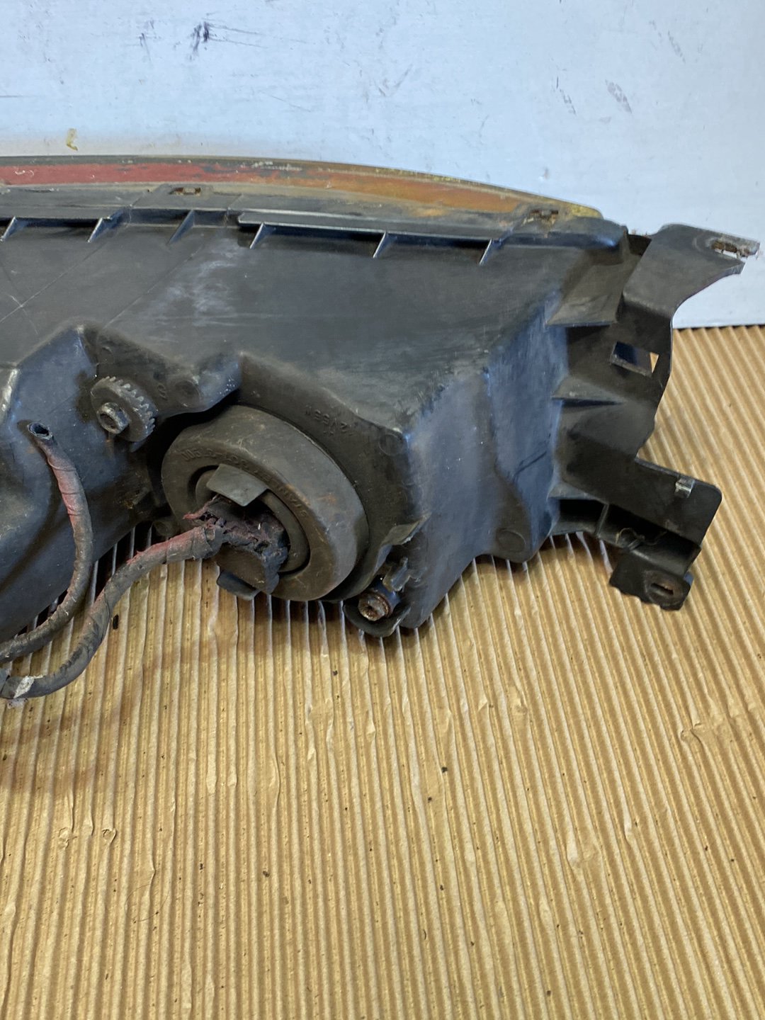 2002 Mitsubishi Galant- Right Headlight PN: STANLEY 907-37000