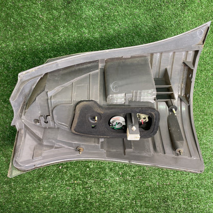 2004 Used Toyota Wish - Right Taillight PN: ICHIKOH 68-3