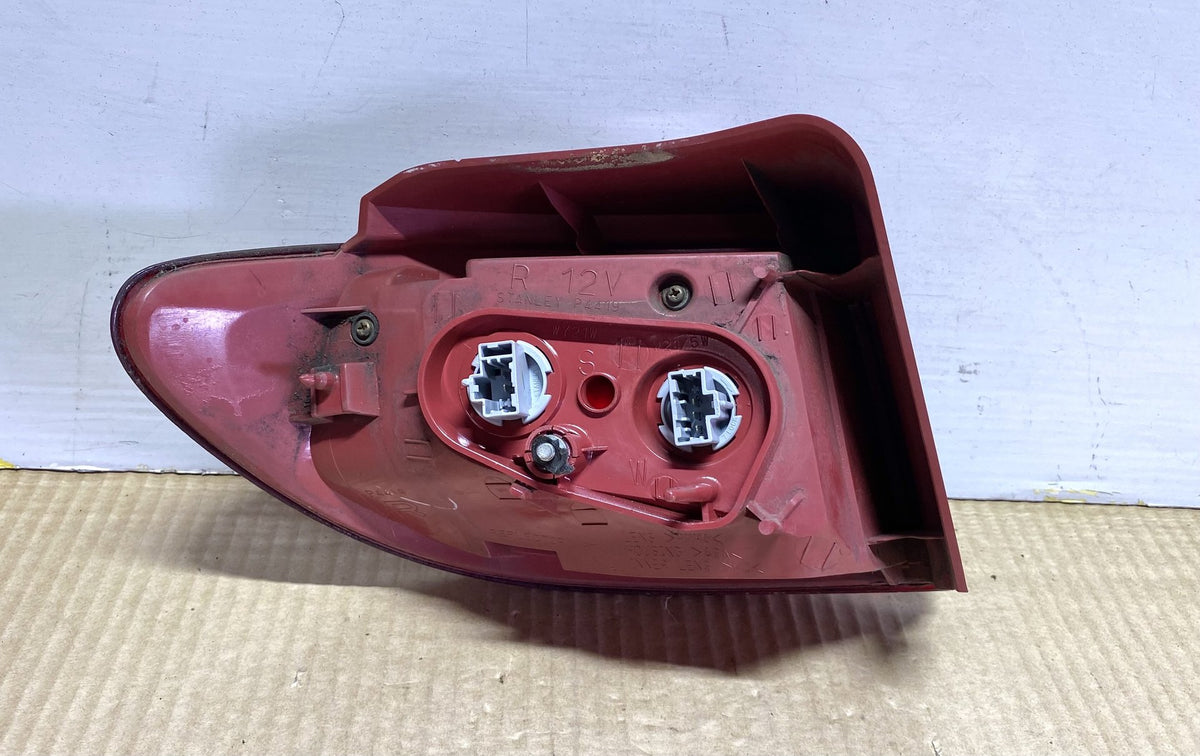 2007 Mazda Demio DY - Right Taillight PN: P4419