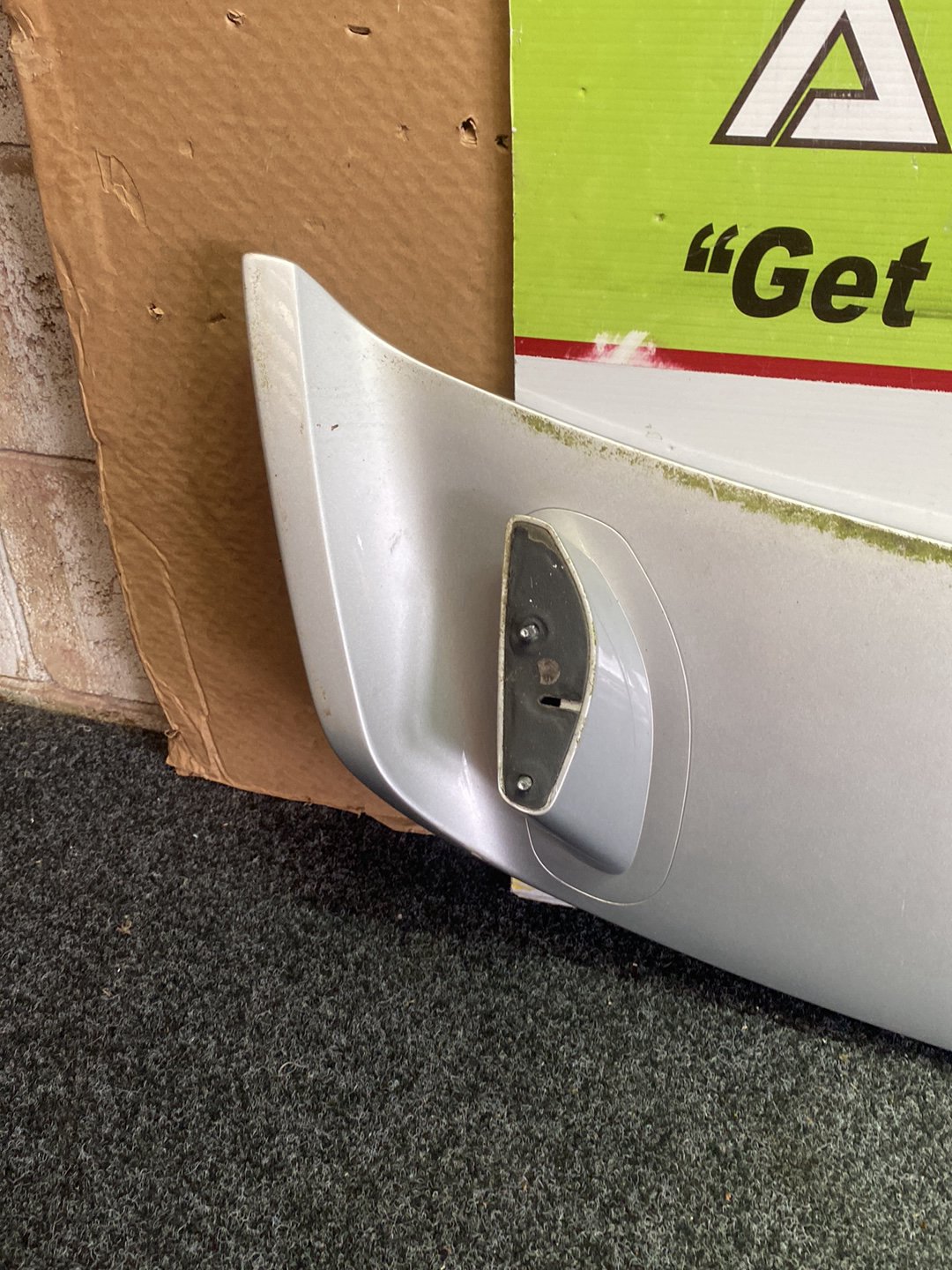 2011 Holden Commodore - Tailgate Spoiler