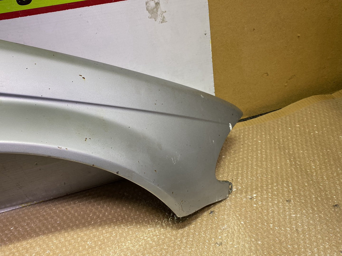 1999 BMW 318 - Right Front Guard PN: see photos