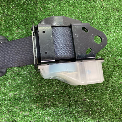 2006-2012 Mitsubishi Outlander - Rear Centre Seat Belt PN: See photos