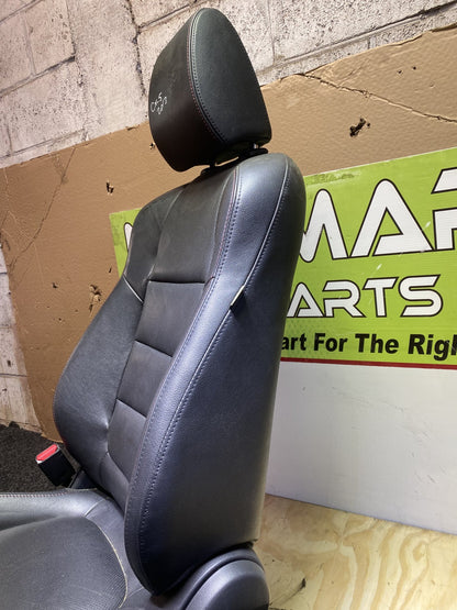 2013 Mazda CX-5 KE2AW - Left Front Seat