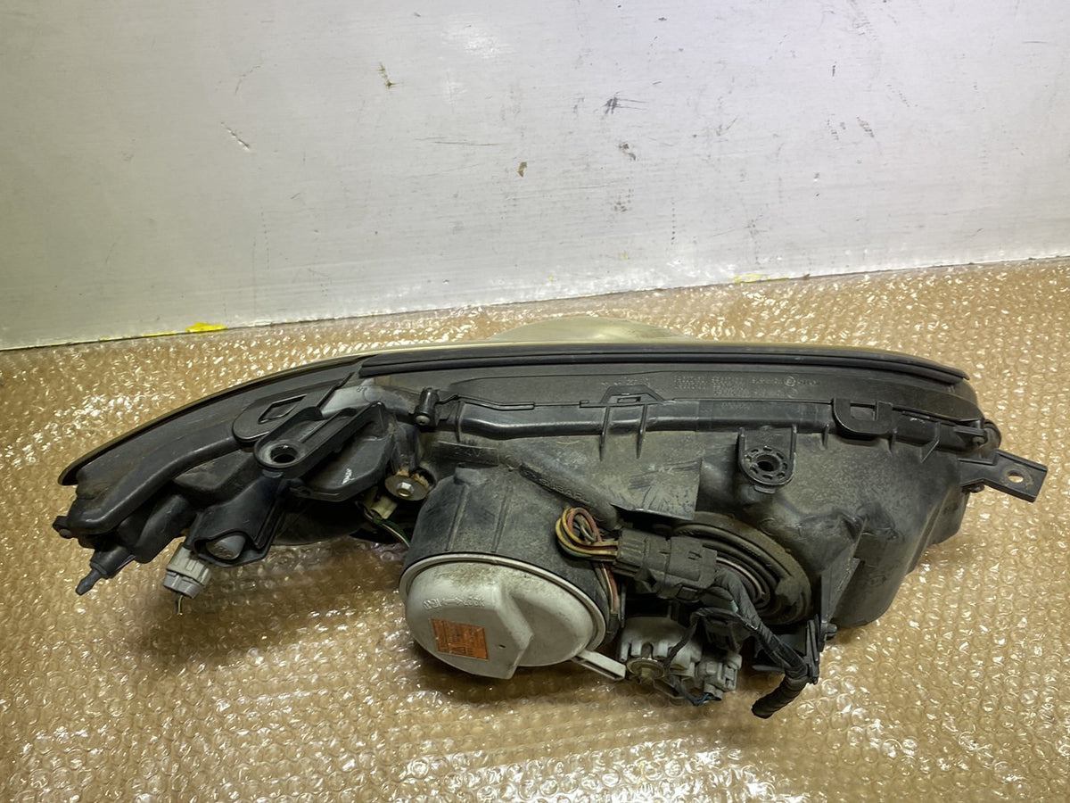 2006 Subaru Legacy - Left Headlight PN: see photos