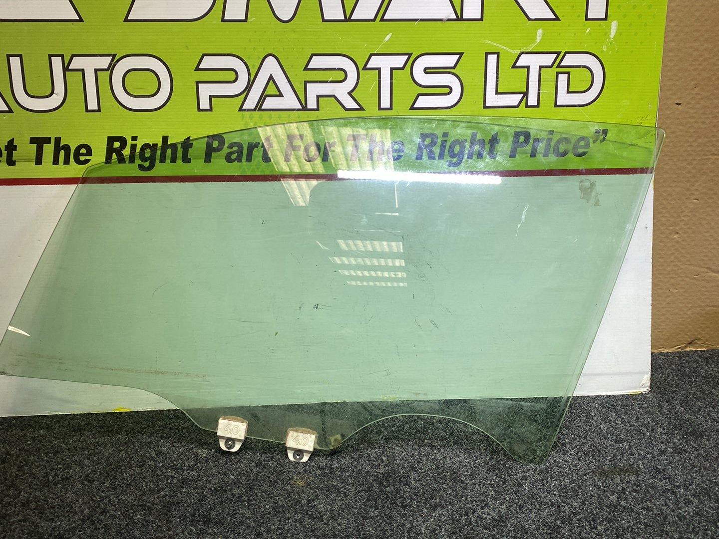 2006 Honda Odyssey - Left Front Door Glass PN: Tint Number M2H4