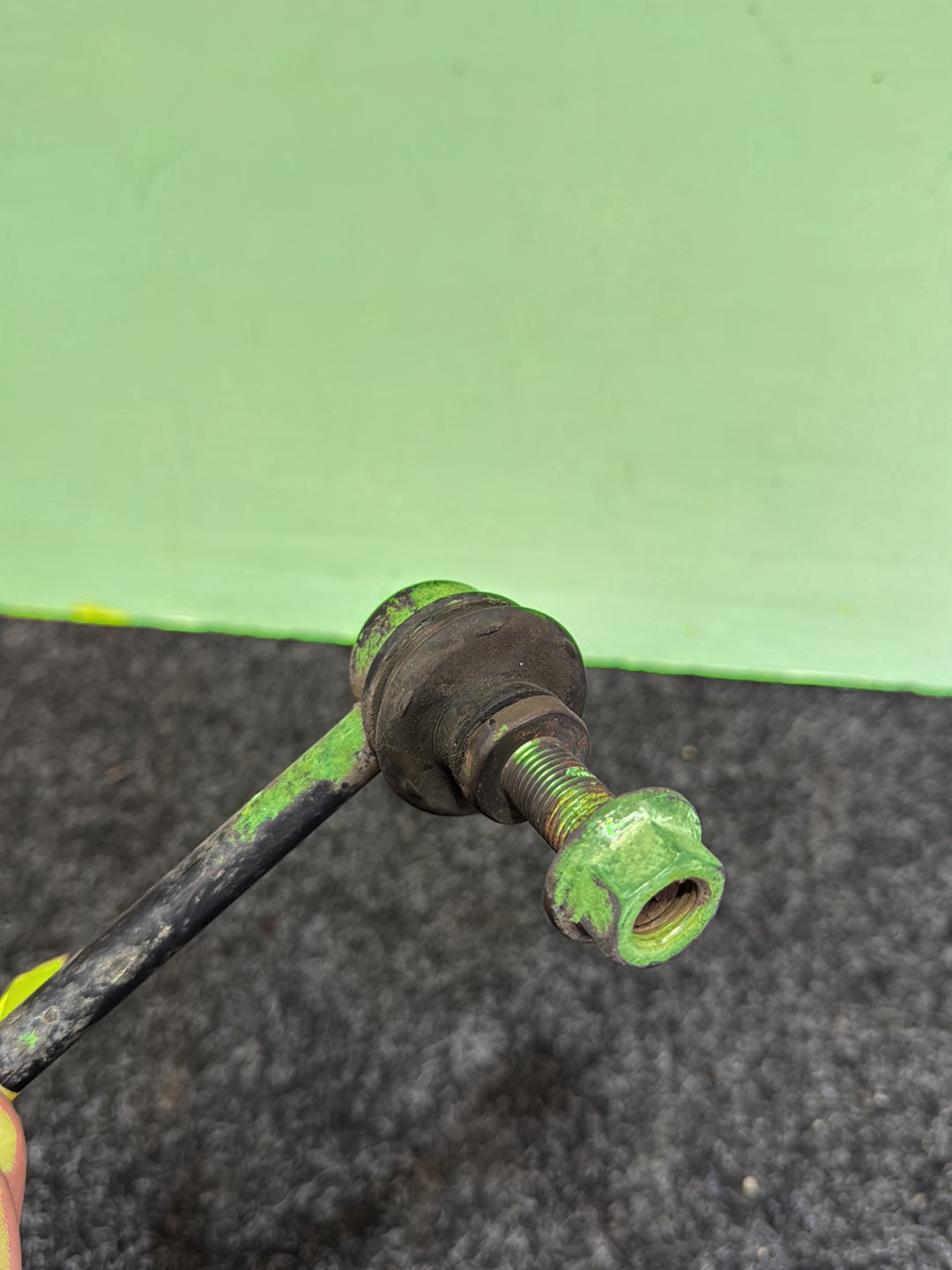 2014 Nissan Serena HFC26- Right Front Sway Bar Link PN: