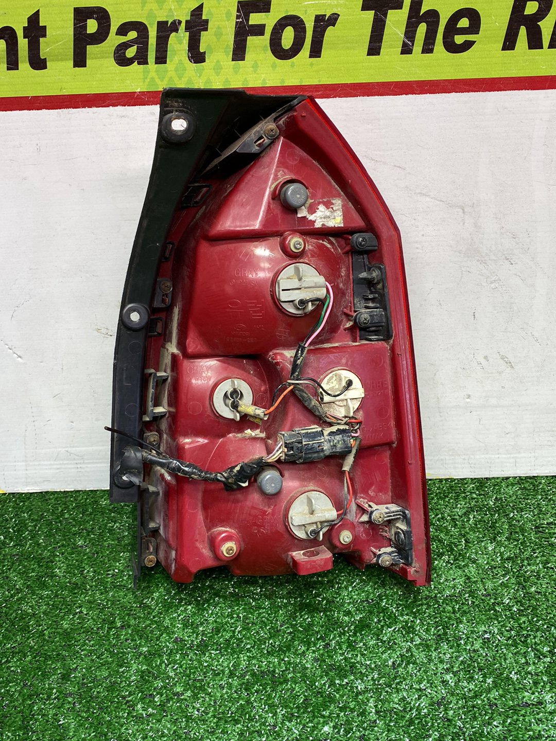 2010 Hyundai Tucson - Left Taillight PN: 92401-2E