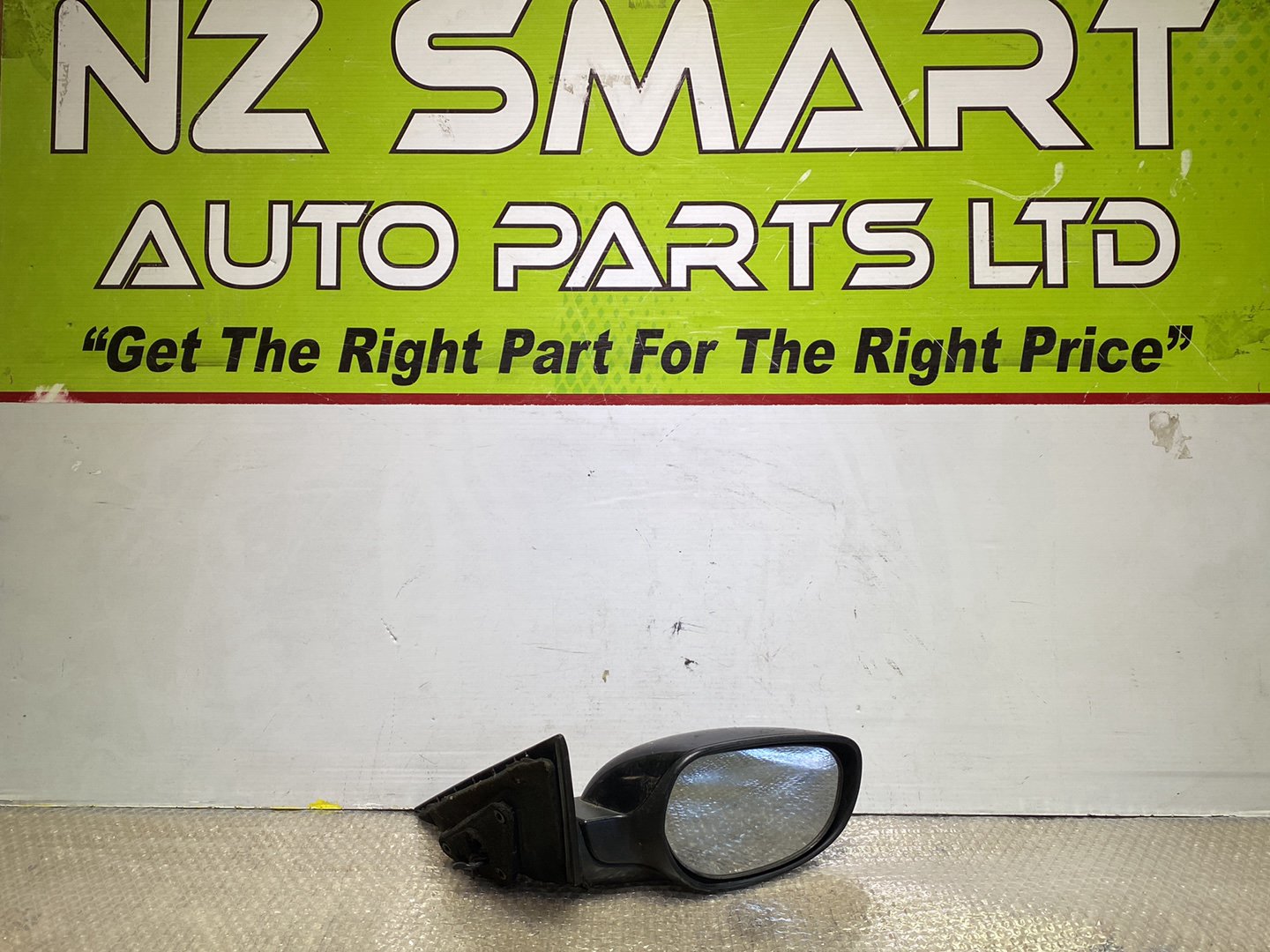 2005 Mazda RX-8- Right Door Mirror PN: 2 plugs 7 wires