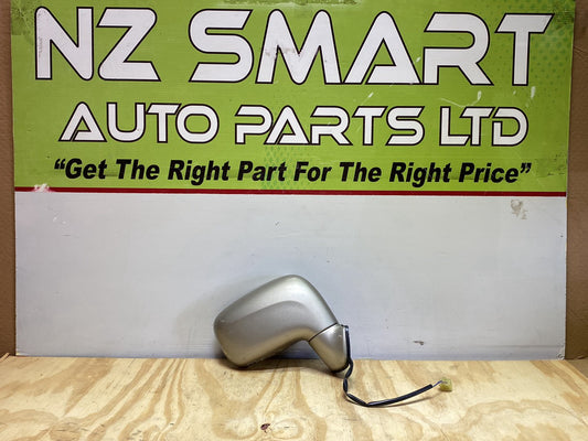 2004 Suzuki Liana - Right Door Mirror PN: 3 wires