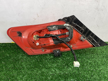 2005 Used Toyota Mark X - Right Taillight PN: 22-333