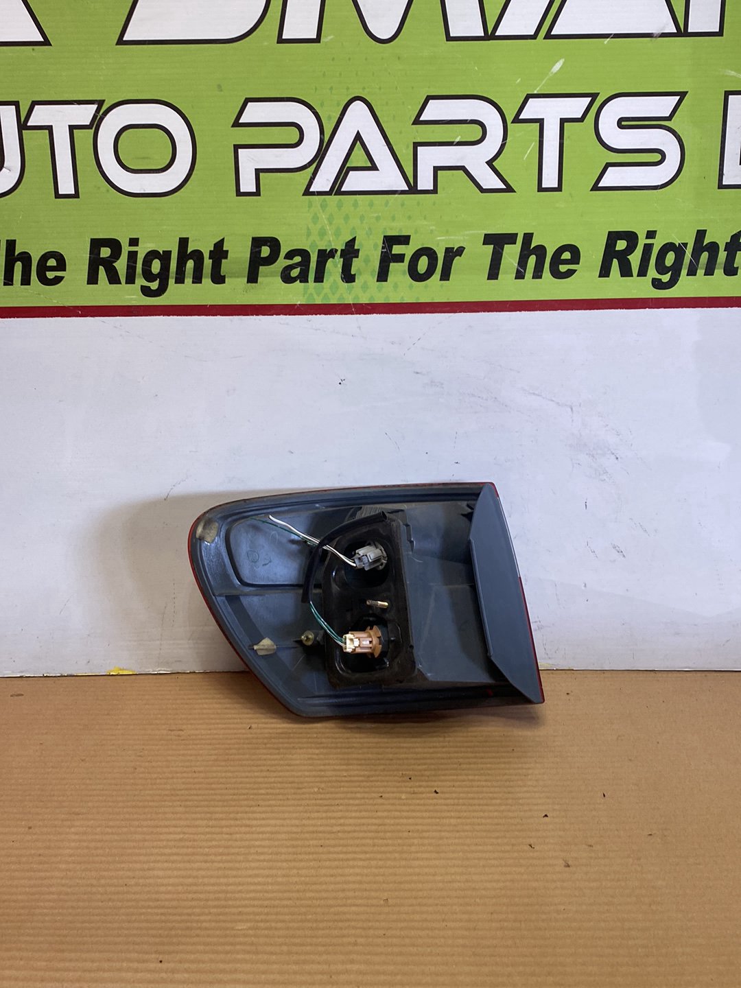 2004 Toyota Ipsum- Right Taillight PN: