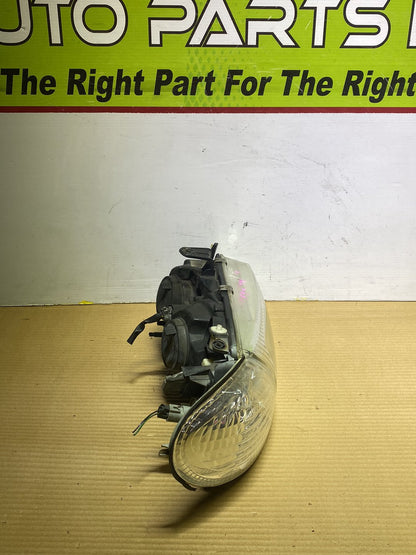 2002 Nissan Bluebird- Right Headlight PN: