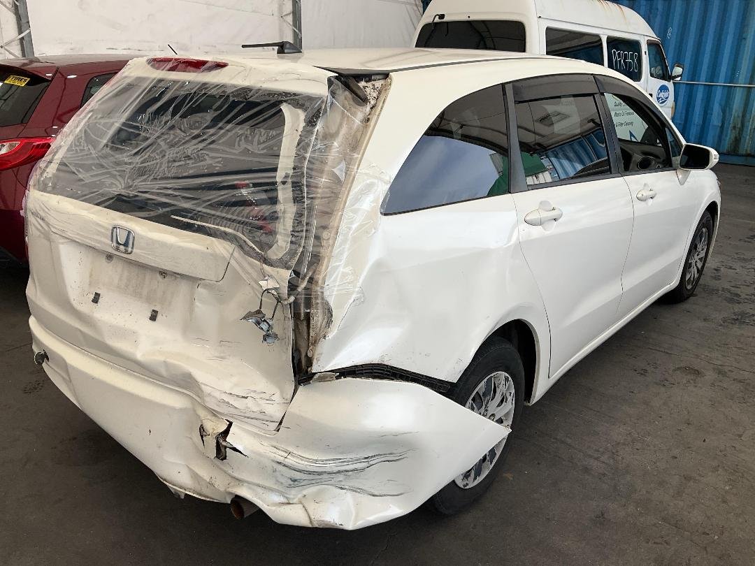 2010 Honda Stream RN6 Dismantling For Parts