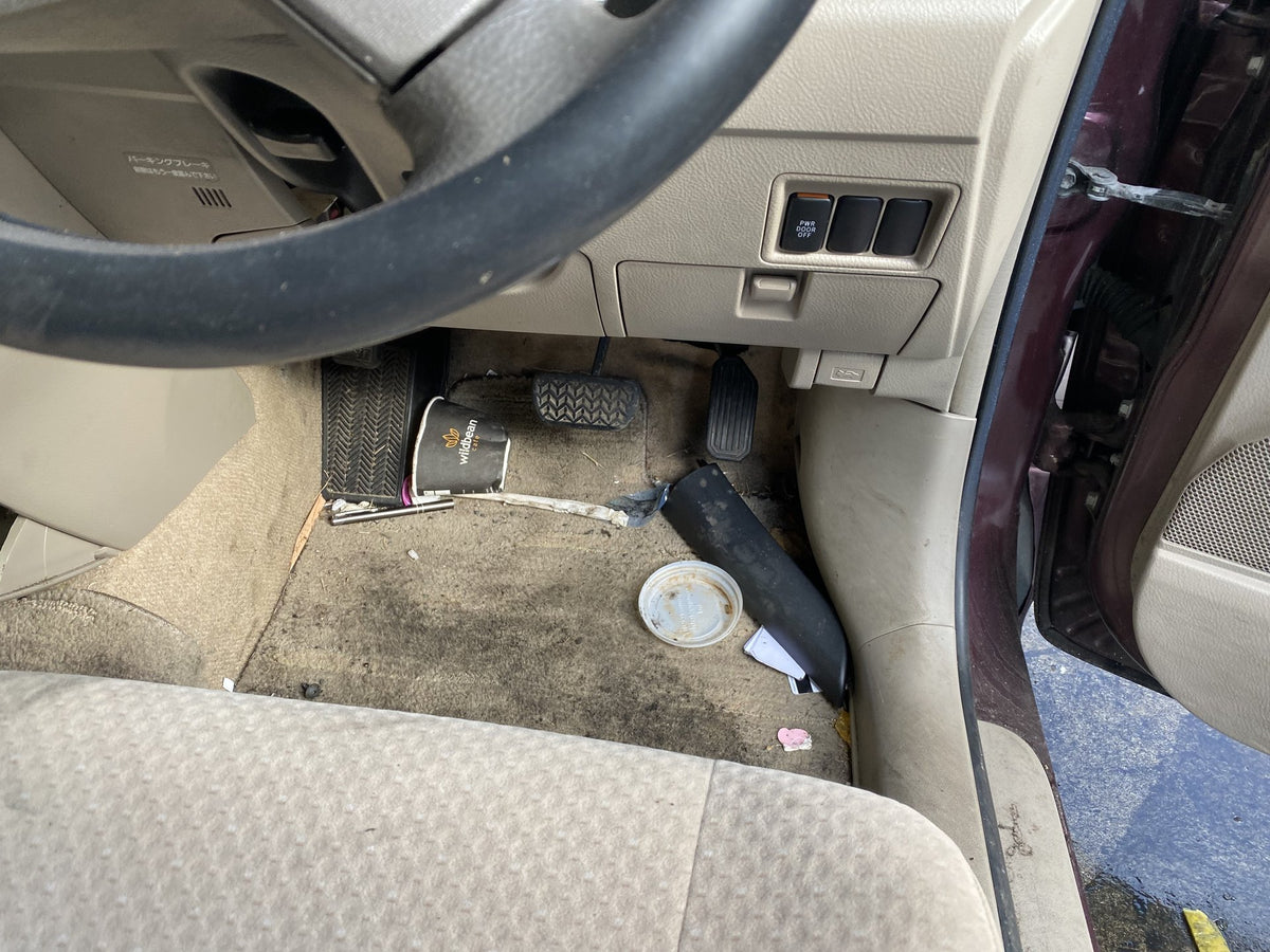 2005 Toyota Isis ZNM10 Dismantling For Parts