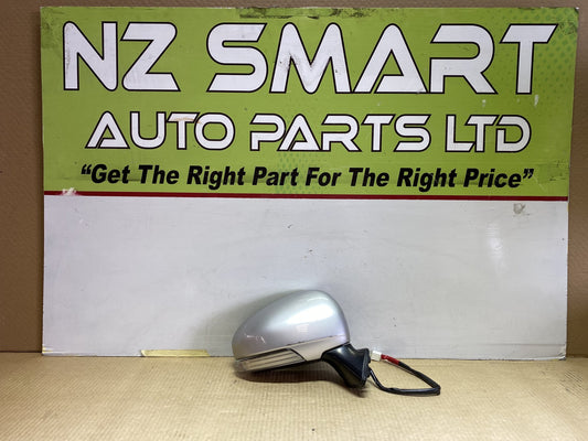 2015 Toyota Prius ZVW30 - Right Door Mirror PN: 7 wires