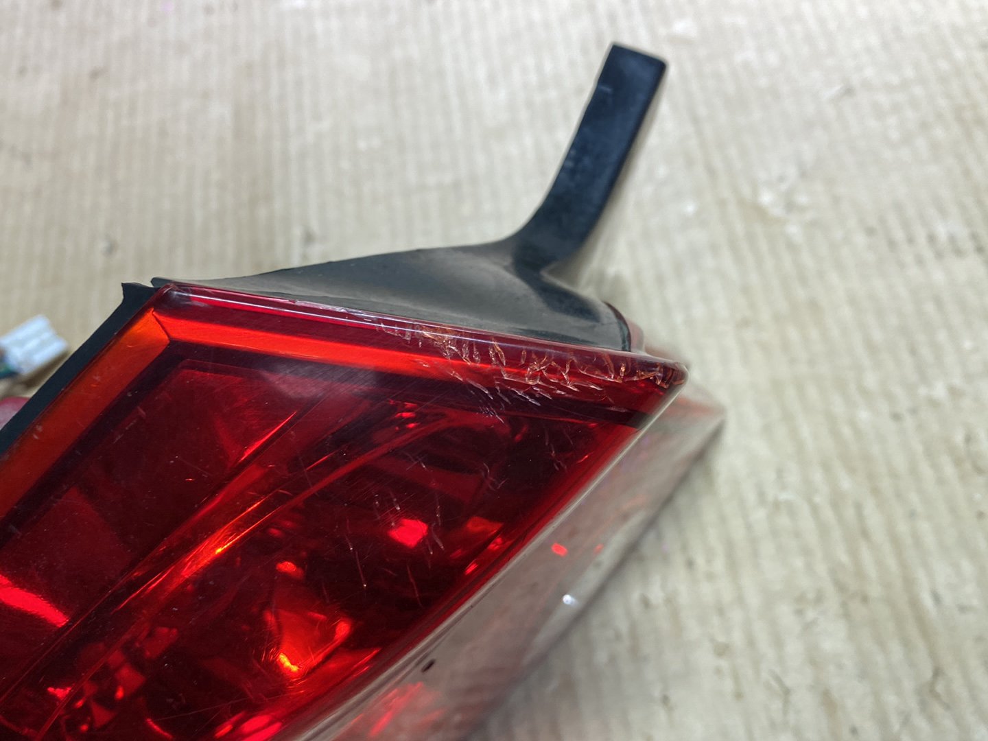 2004 Holden Commodore VY - Left Taillight