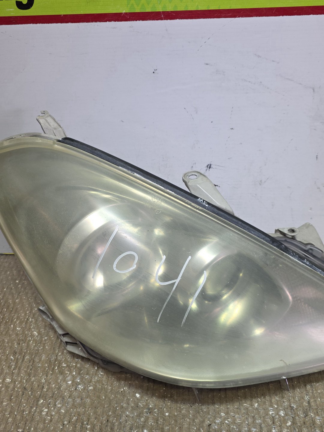 2005 Used Toyota Caldina ZZT241- Right Headlight PN: 81145-21110