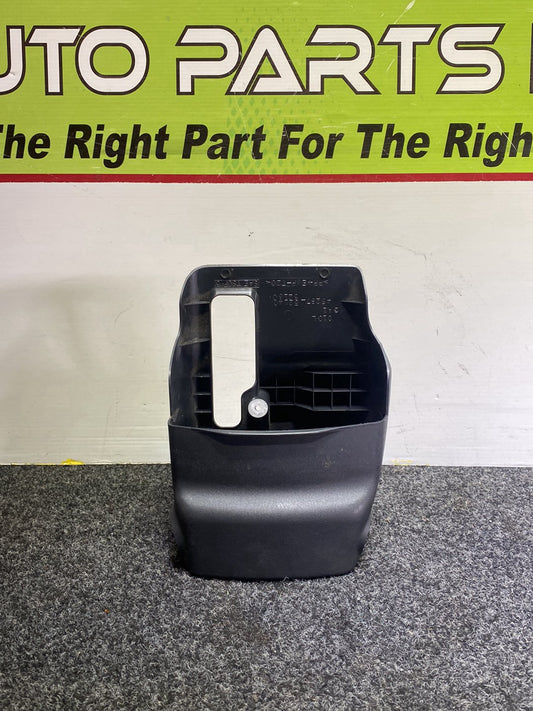 2007 Toyota Vitz SCP90 - Steering Column Shroud