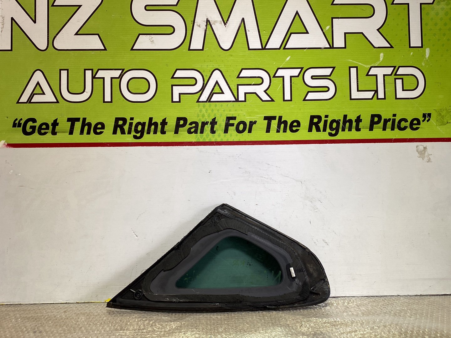 2006 Nissan Bluebird- Right Rear Quarter Door Glass PN: M282