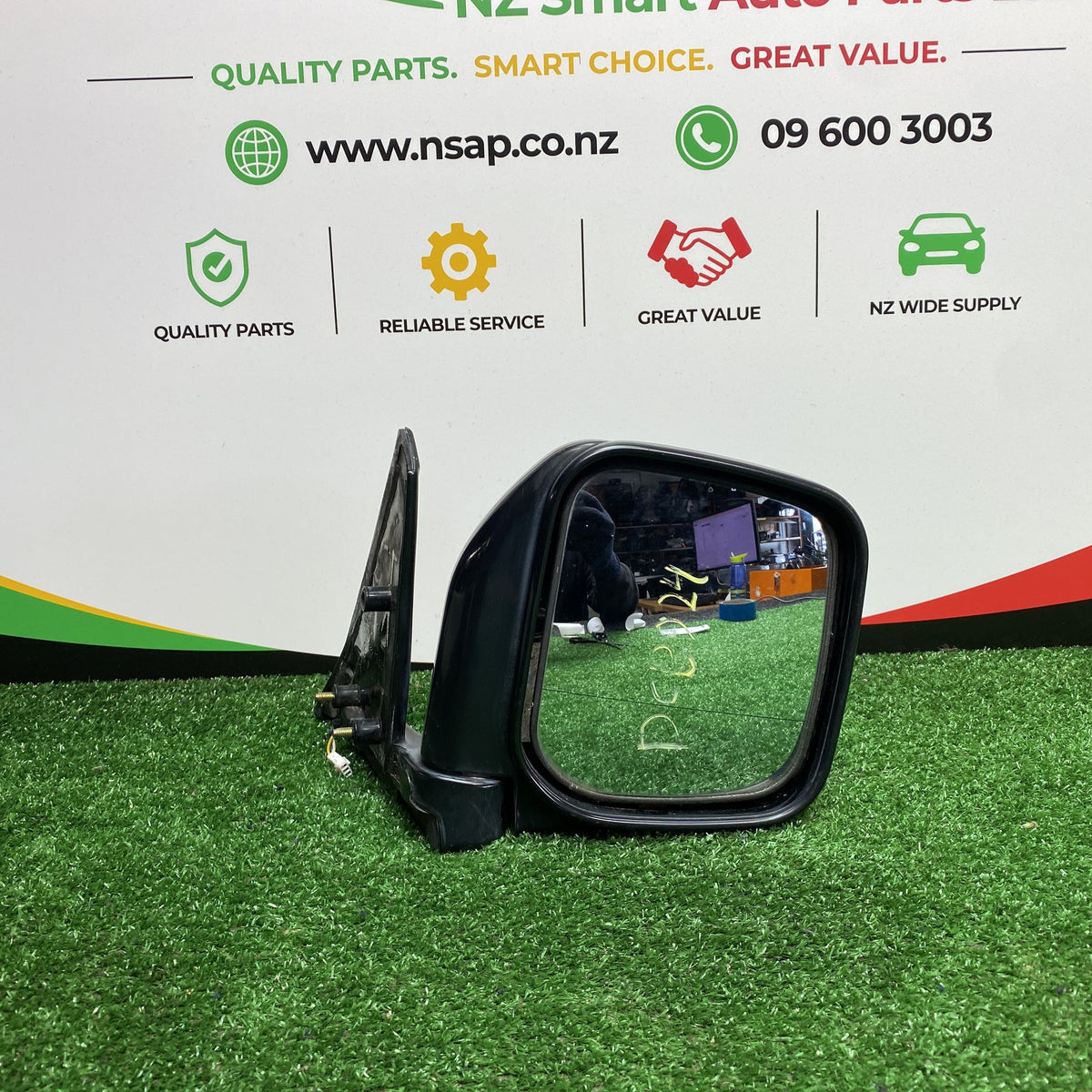 1997 Mitsubishi Pajero - Right Door Mirror PN: 3 Wires