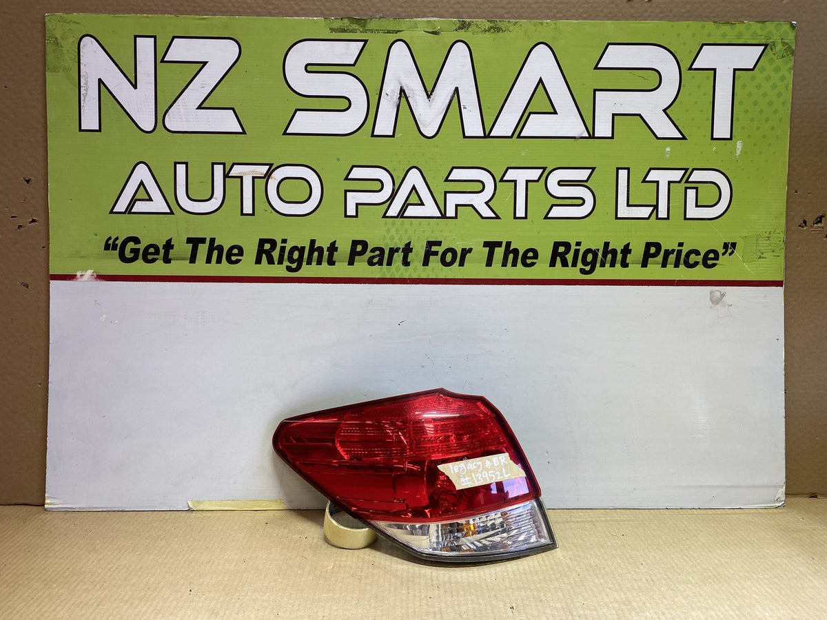 2010 Subaru Legacy BR - Left Taillight PN: Koito 220-20067