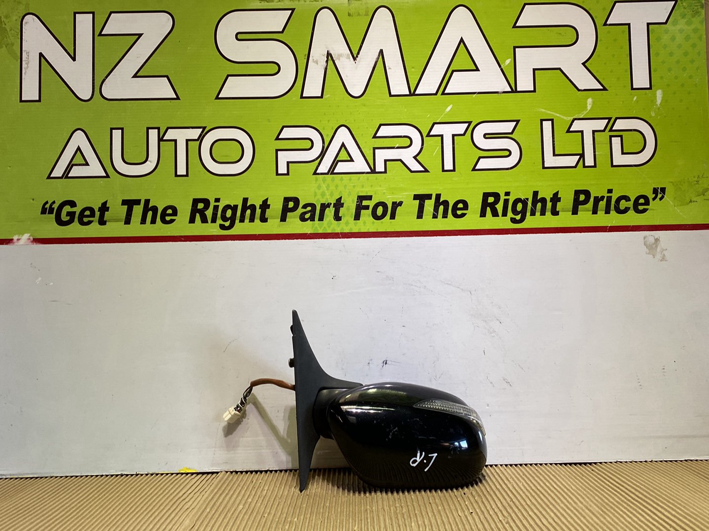 2007 Subaru Legacy- Right Door Mirror PN: 9 wires