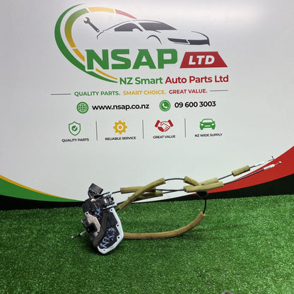 2014 Nissan Note - Right Front Door Lock Actuator PN: 80500-3VA1B