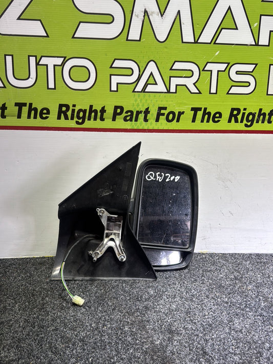 2018 LDV V80 - Right Door Mirror PN: 5 wires