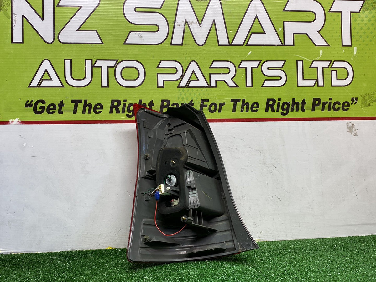 2004 Used Toyota Wish - Right Taillight PN: 68-3
