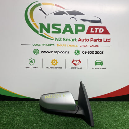 2006 Holden Commodore - Right Door Mirror PN: 3 Pins