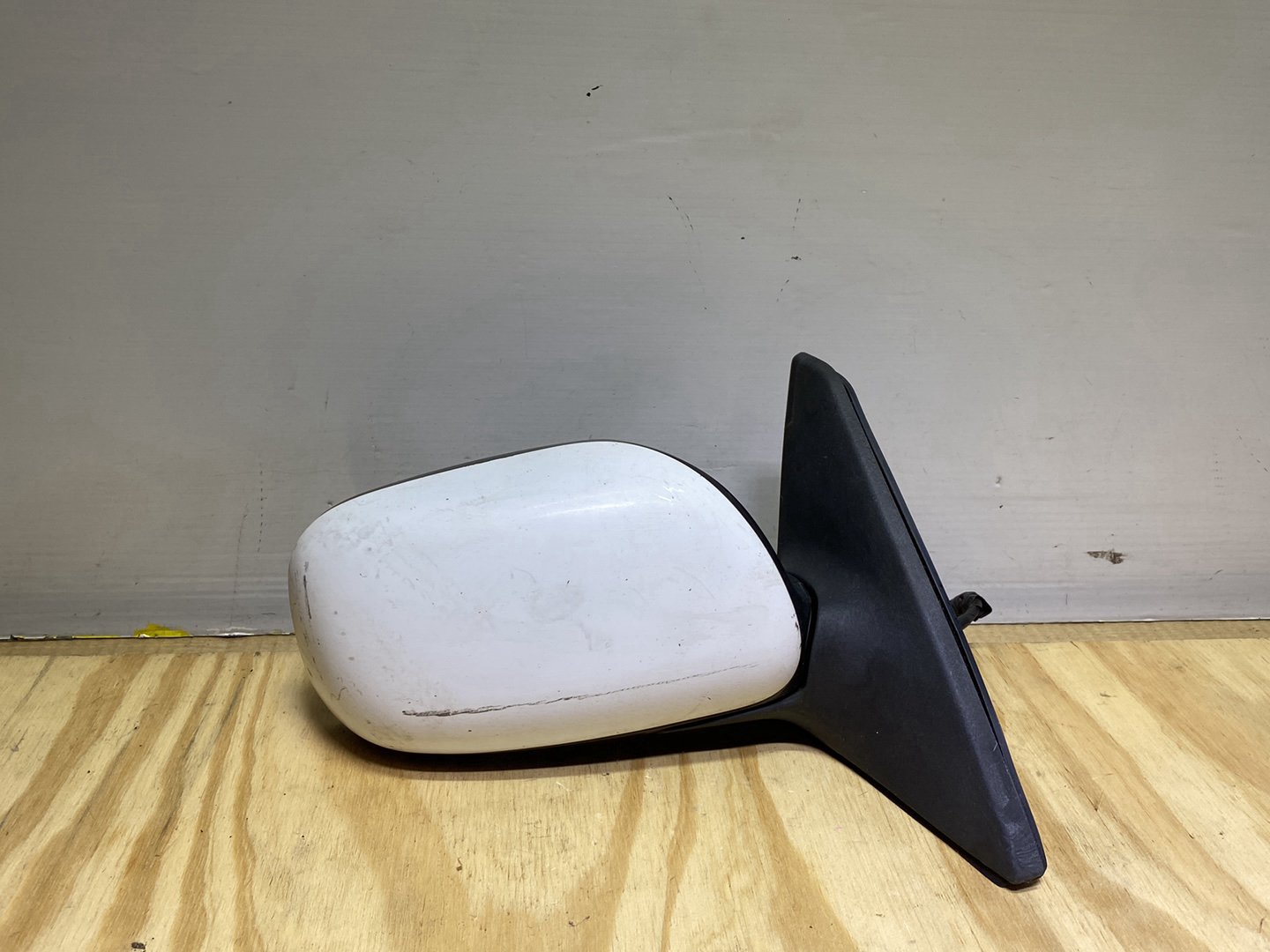 1998 Toyota Caldina ST215 - Right Door Mirror PN: 7 wires