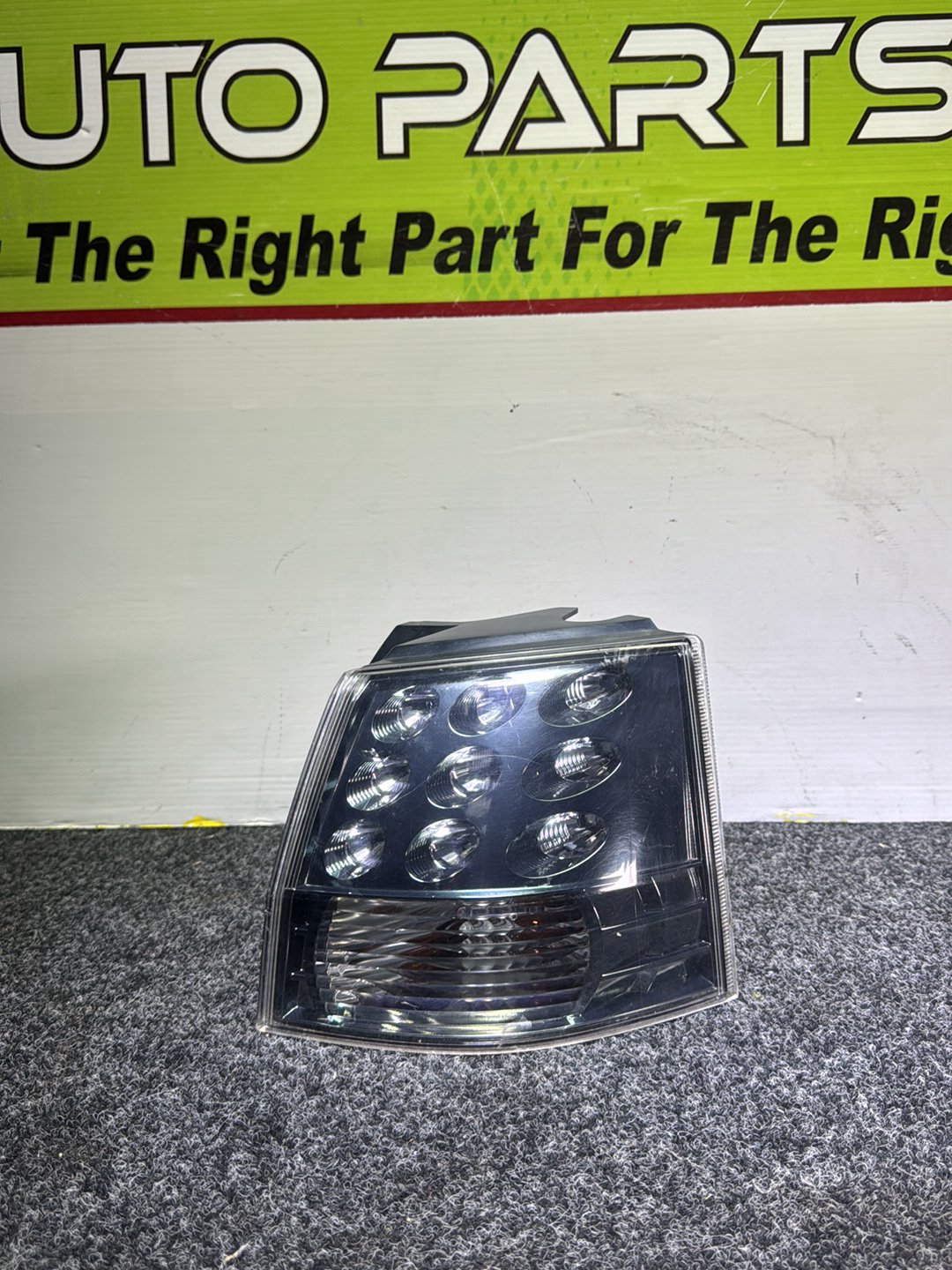 2006 Mitsubishi Outlander - Right Taillight PN: KOITO 220-87813