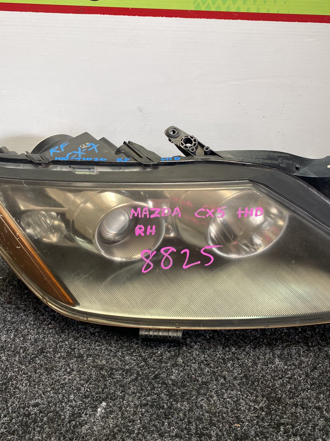 2007 Mazda CX-7 - Right Headlight PN: 100-41026
