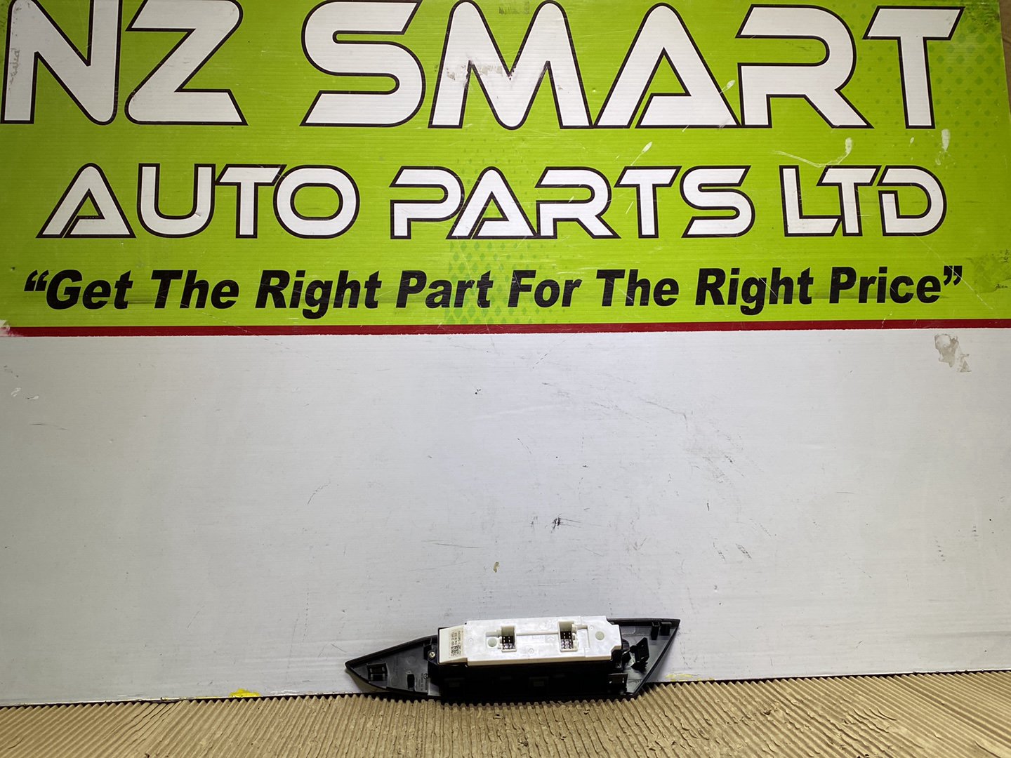 2010 Mazda Axela- Master Power Window Switch PN: see photos