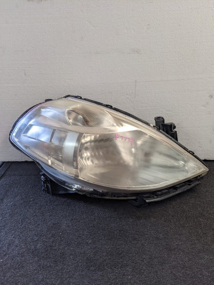 2008 Nissan Tiida - Right Headlight PN: F/Lift P7779 electric adjust