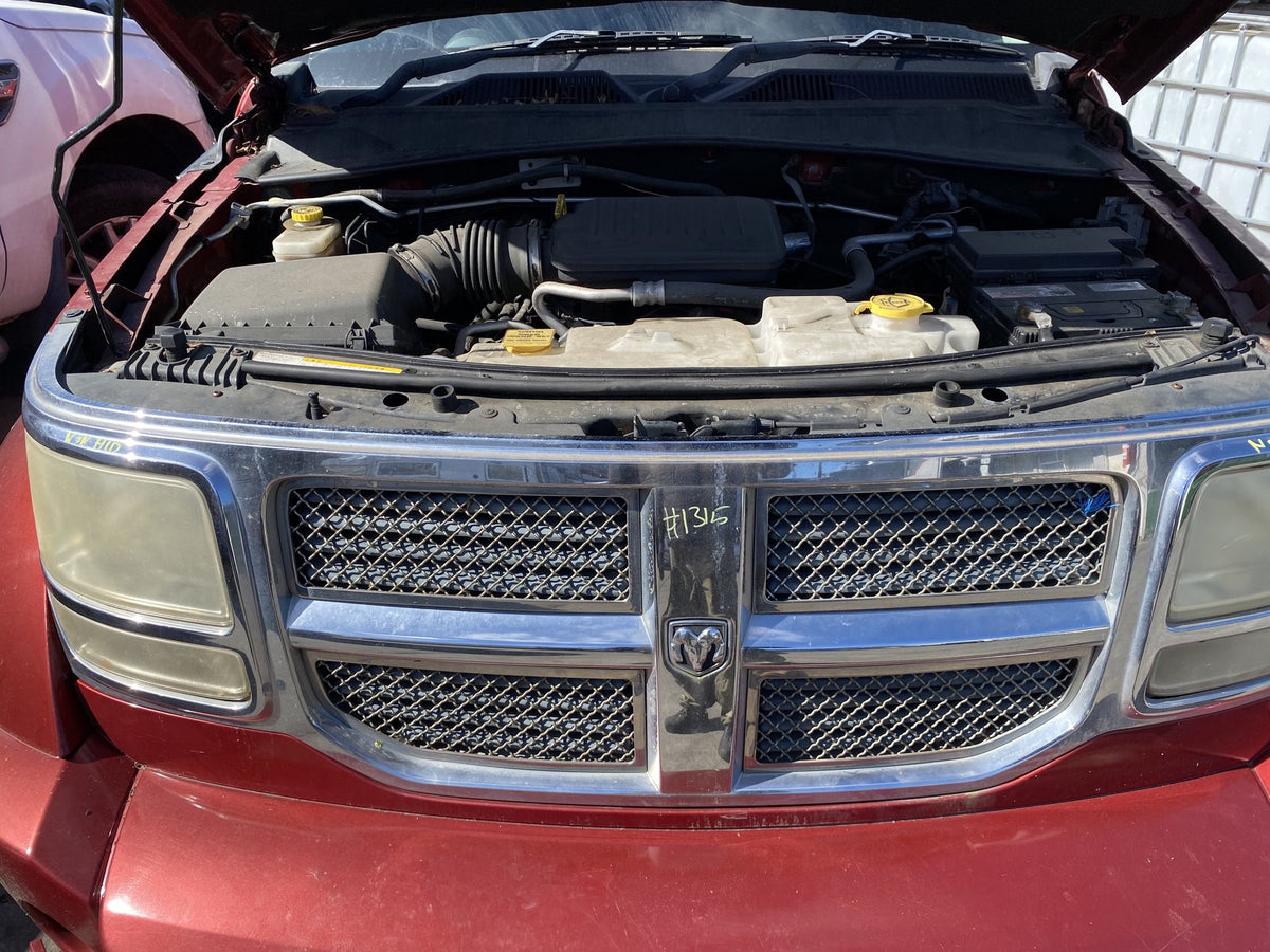 2007 Dodge Nitro SXT- Dismantling For Parts