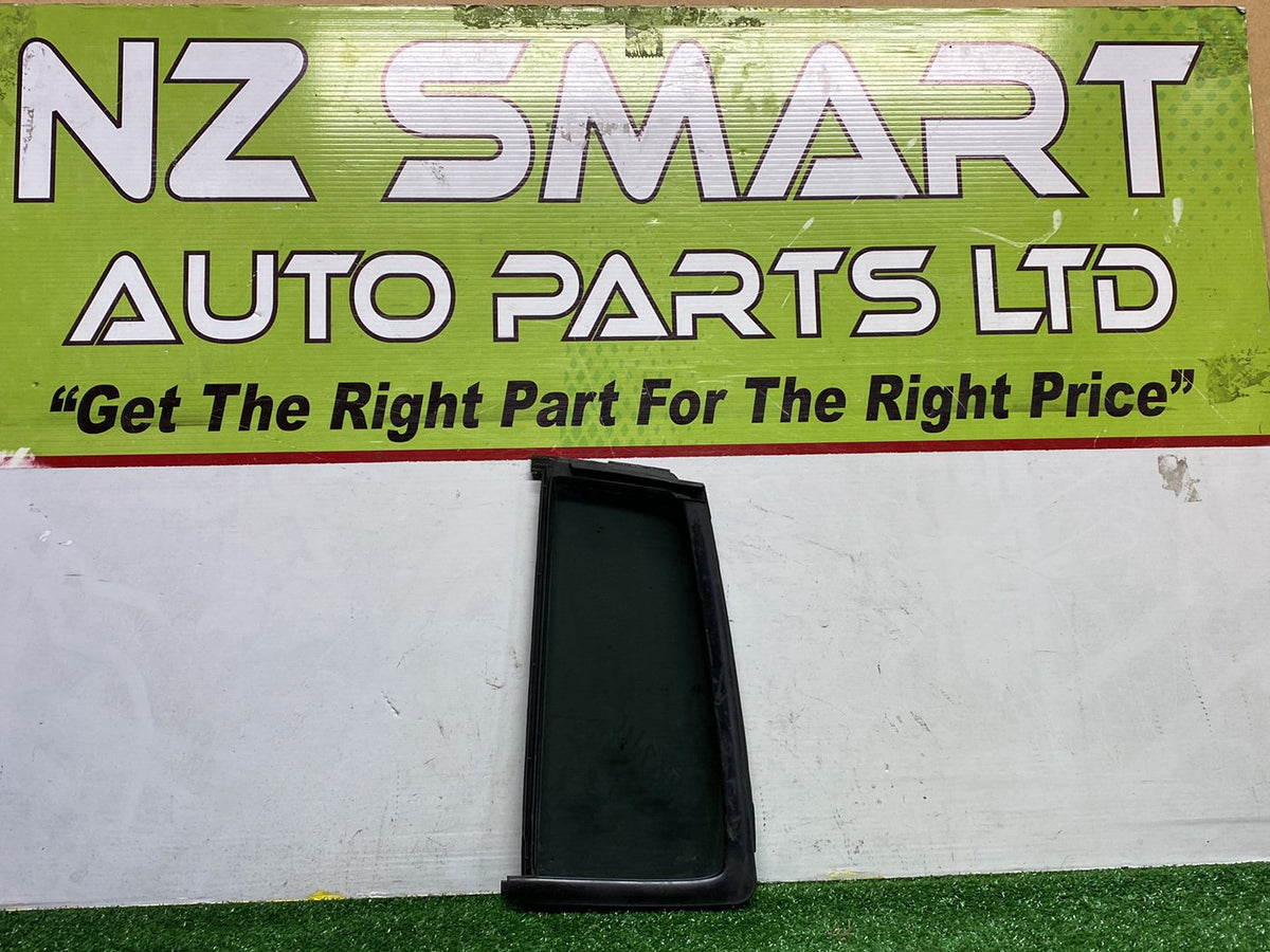 2005 Suzuki Swift - Left Rear Quarter Door Glass PN: M262