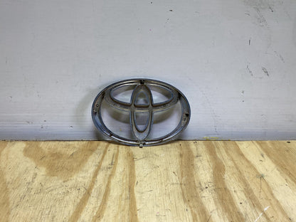 2007 Toyota Hilux - Front Badge