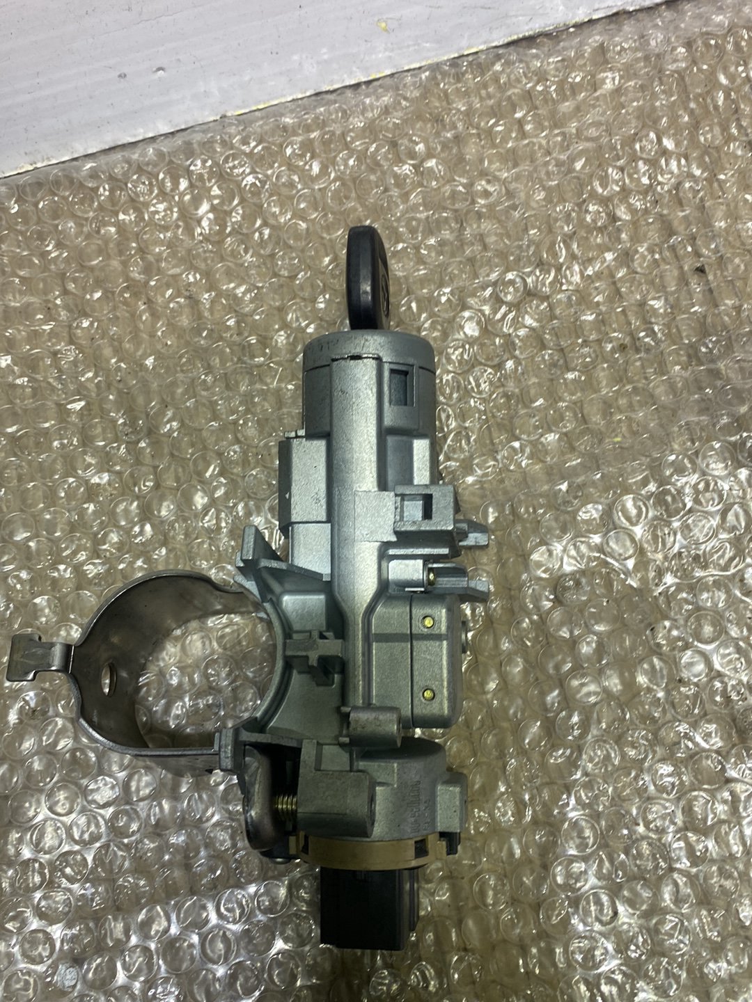 2004 Mazda Demio- Ignition Switch PN: see photos