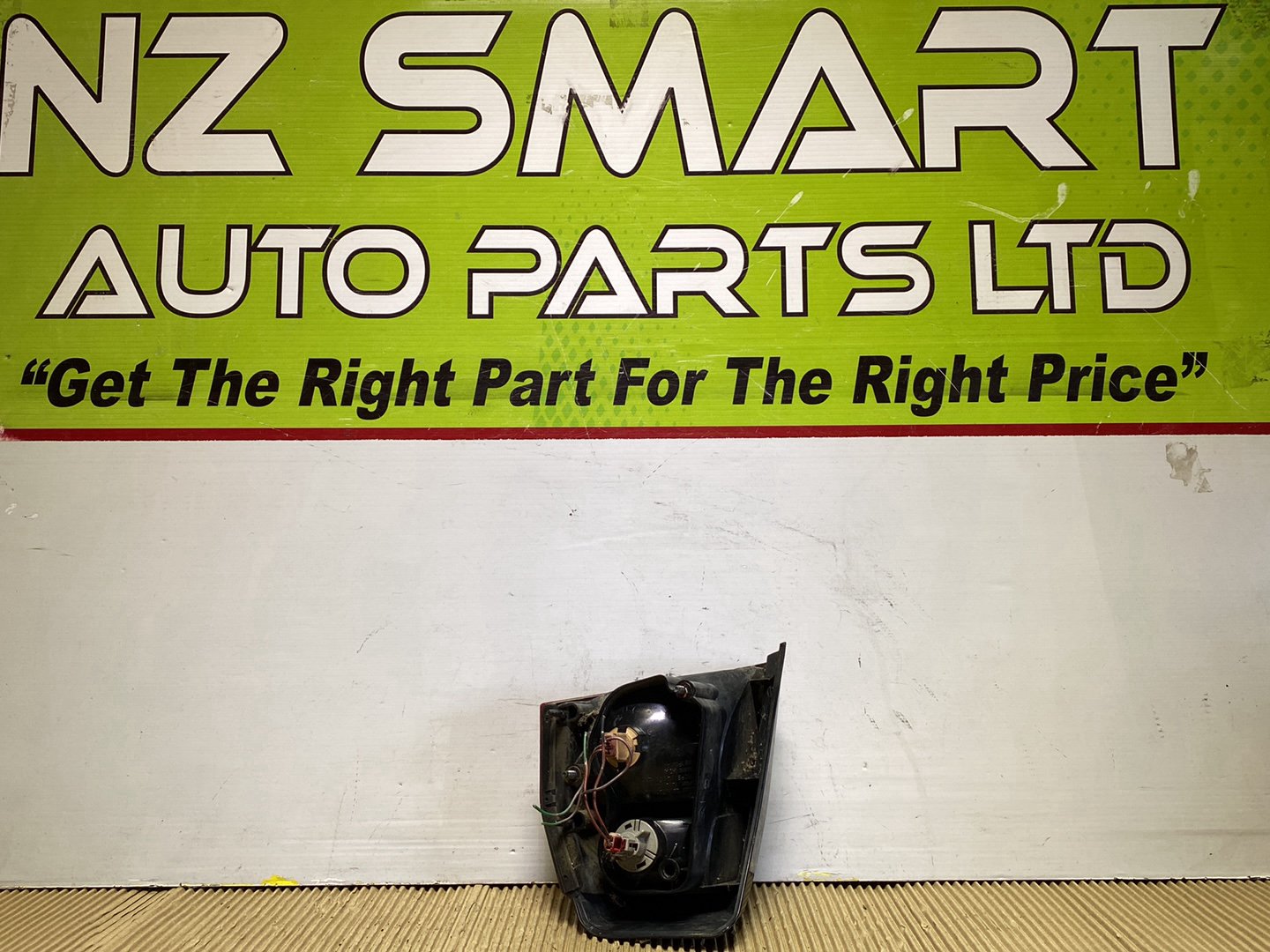 2002 Mitsubishi Galant- Left Taillight PN: see photos