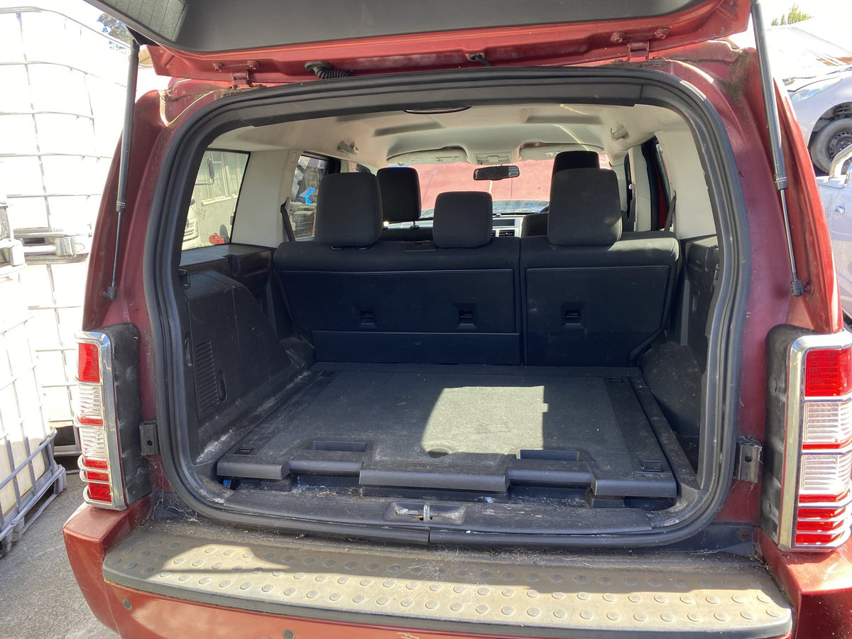 2007 Dodge Nitro SXT- Dismantling For Parts