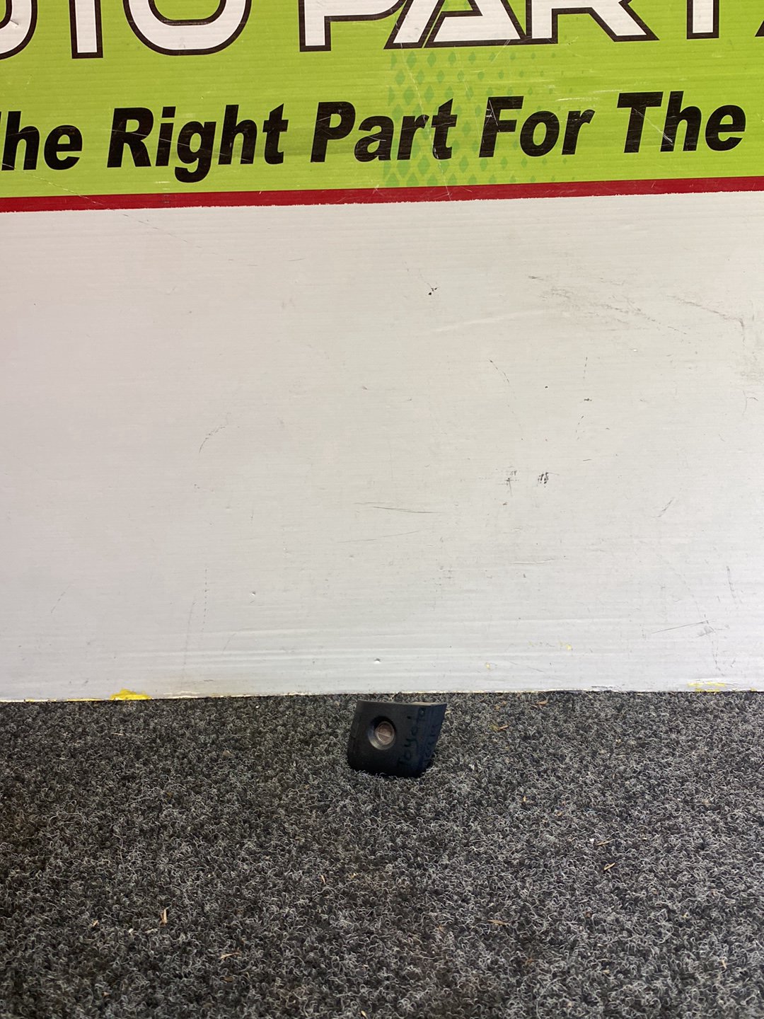 2013 Toyota Hiace - Right Front Door Lock Barrel