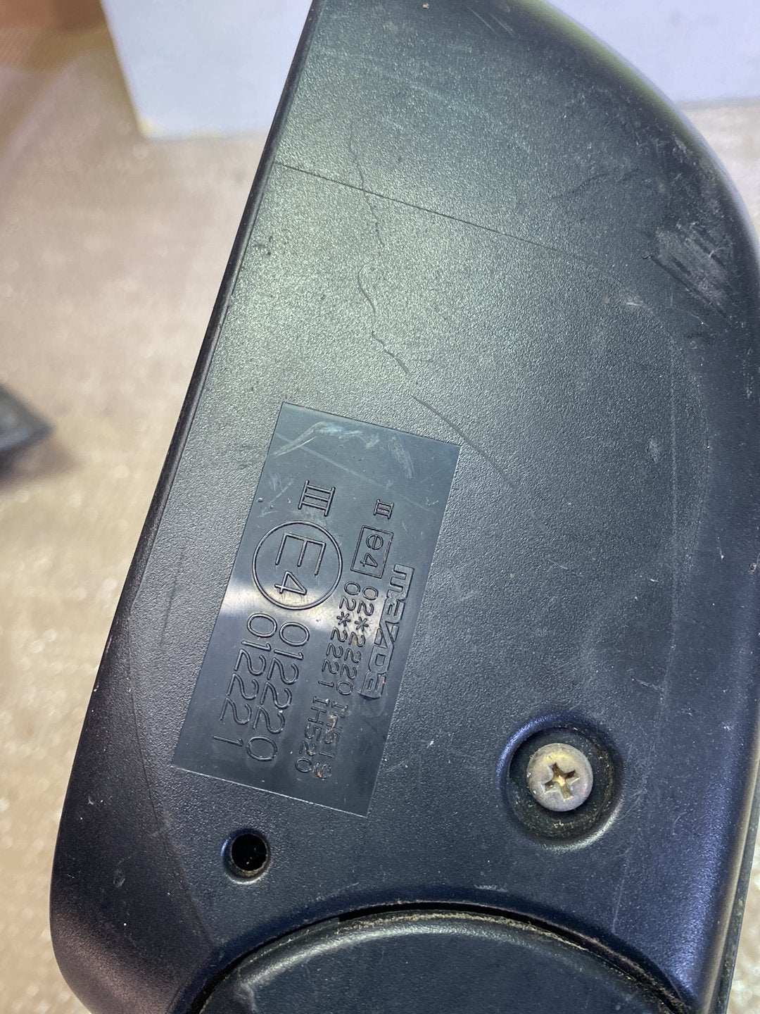 2005 Mazda Axela- Right Door Mirror PN: 5 pins