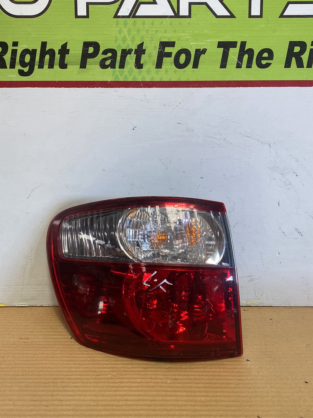 2004 Toyota Ipsum- Left Taillight PN: