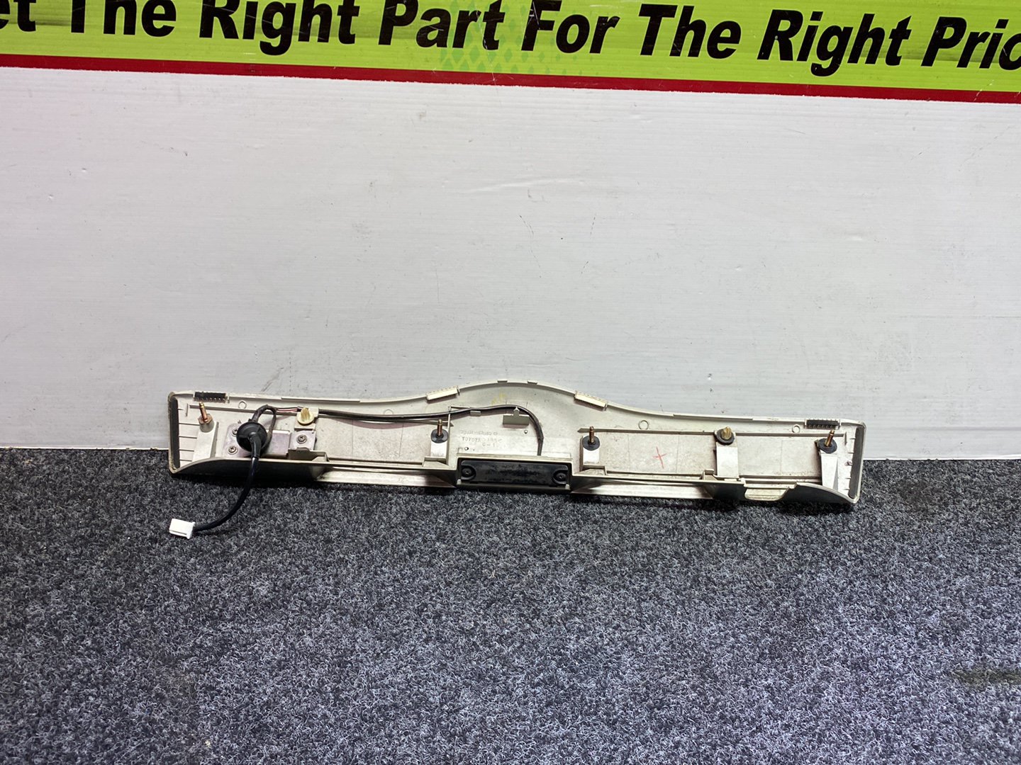 2009 Used Toyota Prius W20 - Rear Garnish PN: 76801-47040
