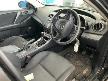2011 Mazda Mazda3 JM0BL10F100223268  Dismantling For Parts