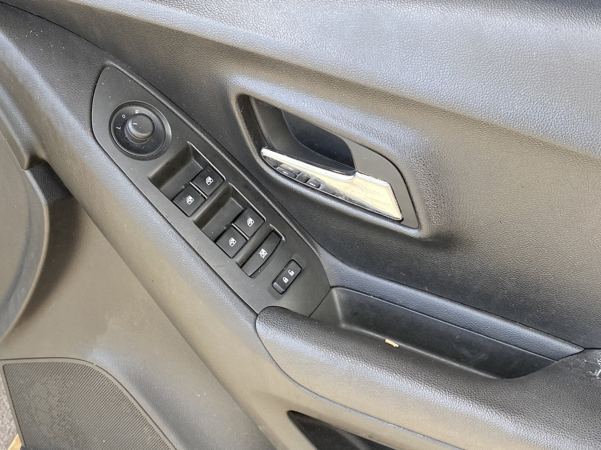 2015 Holden Trax - Right Front Door PN: complete
